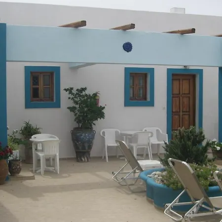 Theodora Aparthotel *